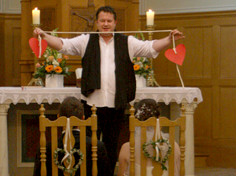 Weddingmagic von Zauberkünstler Matthias Drechsel zur Trauung in der Kirche